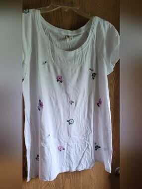 White Embroidered Floral Top